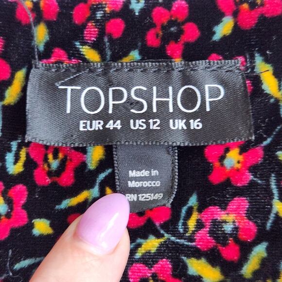 ✨ TOPSHOP “Bizzy Lizzy” Red Velvet Floral Puff Sleeve Tea Dress | Size 12 ✨ - Picture 9 of 10